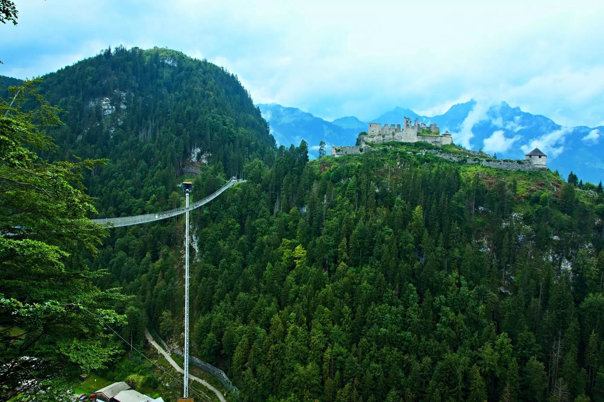Top 6 Castles of Tyrol - Photos, opening hours, parking ...
