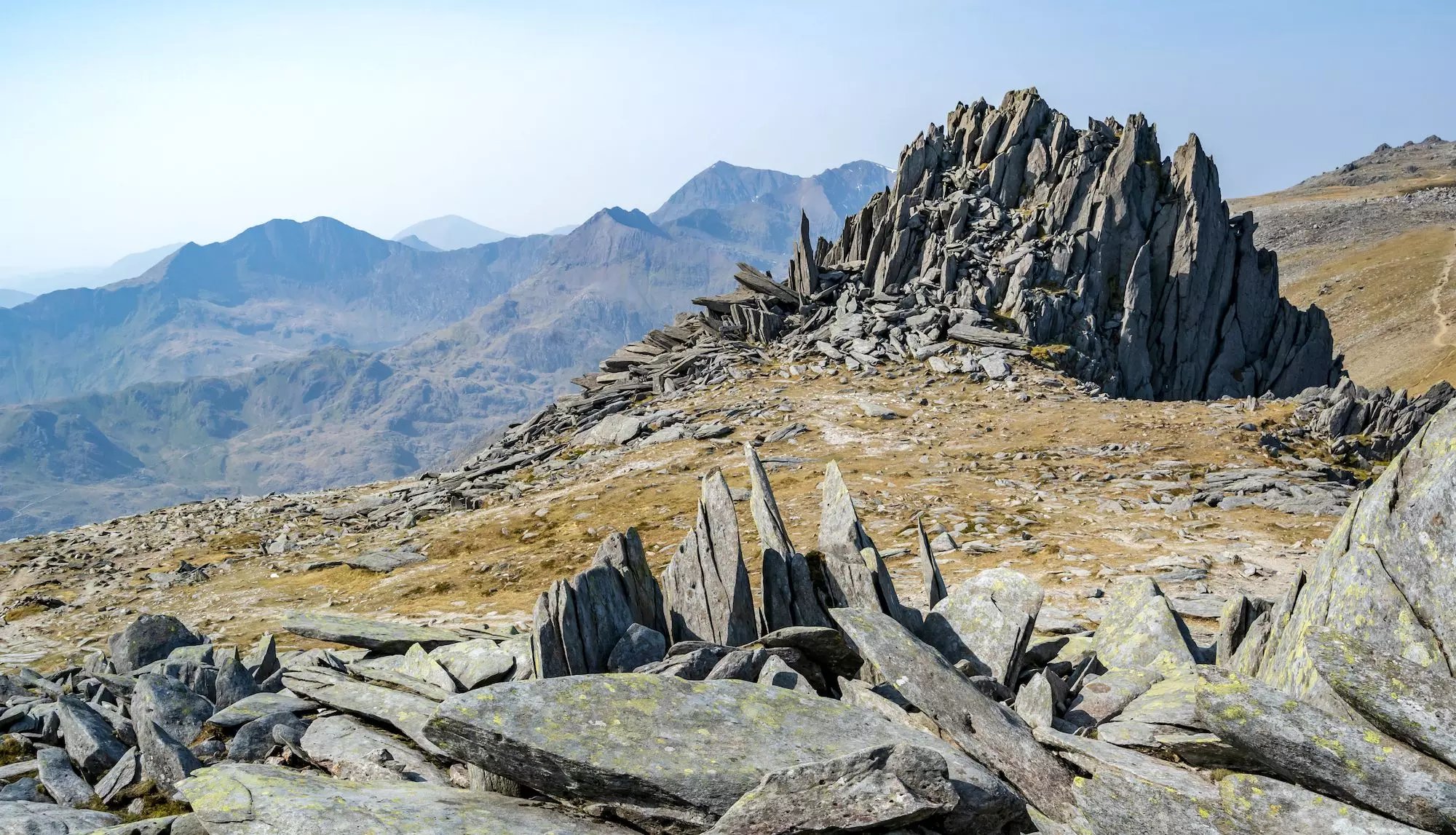 A day-hike to Castle of the Winds - Climbing Glyder Fawr - Visiting Castell y Gwynt | Beautiful Snowdonia