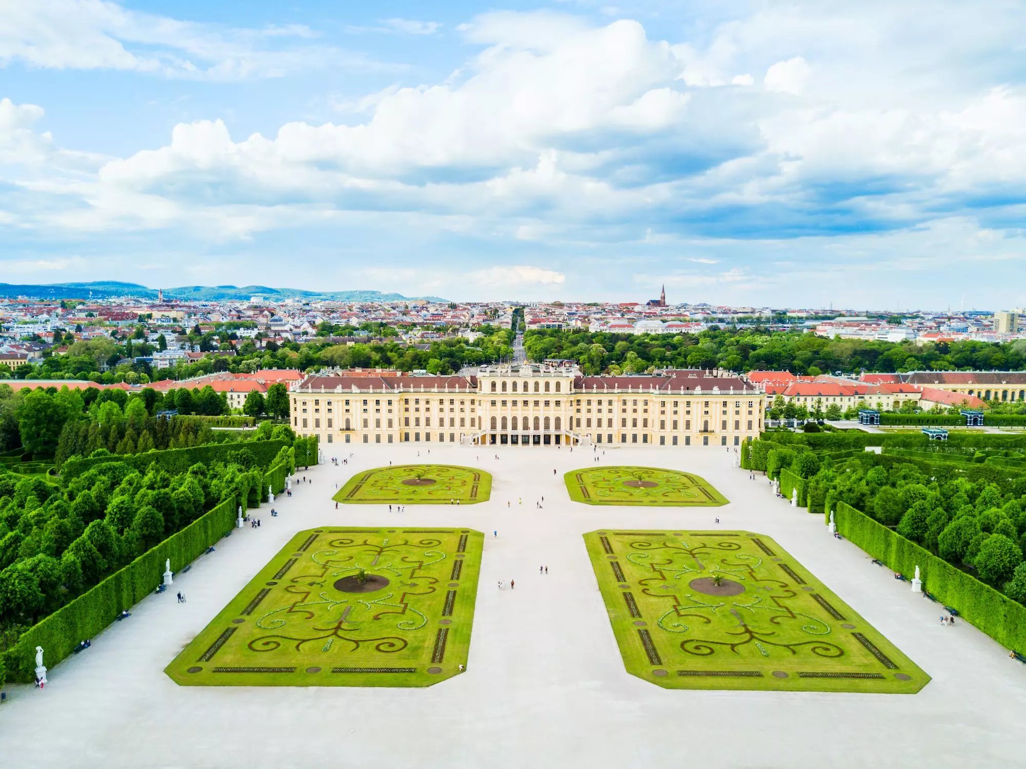 Schönbrunn kastély Kisokos 2023 - Nyitvatartás, belépő, cím ...