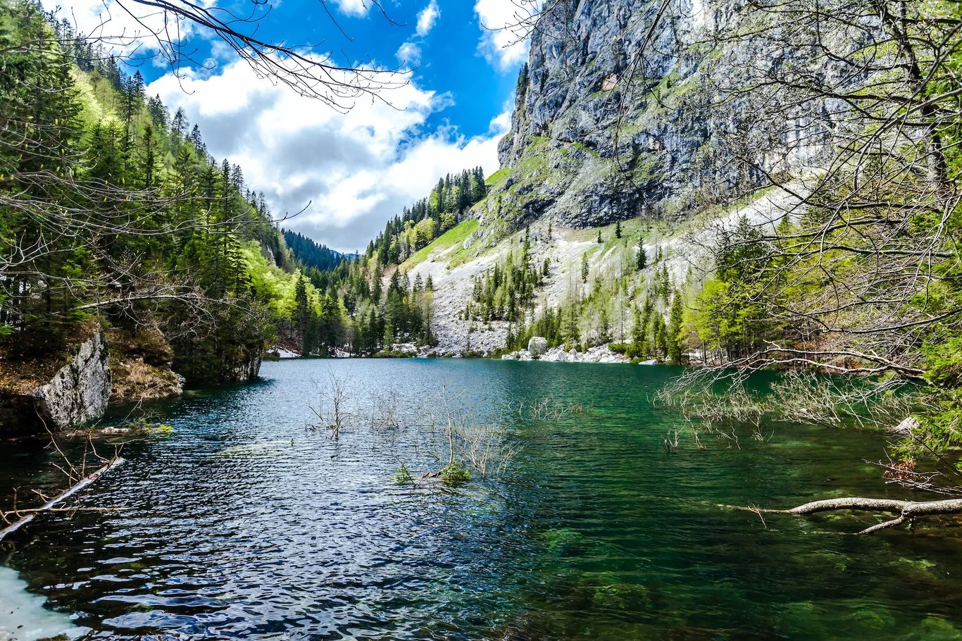 Hiking through the Seven Lakes Valley - Slovenia 
