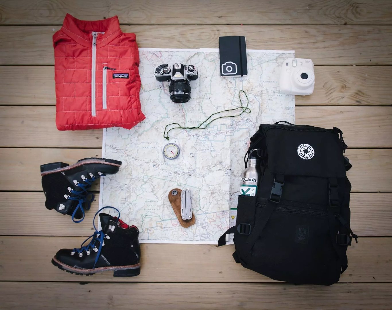 5 Essential Things you Need for Hiking