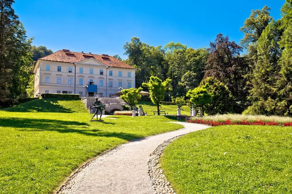 A Tivoli kastély, Ljubljana